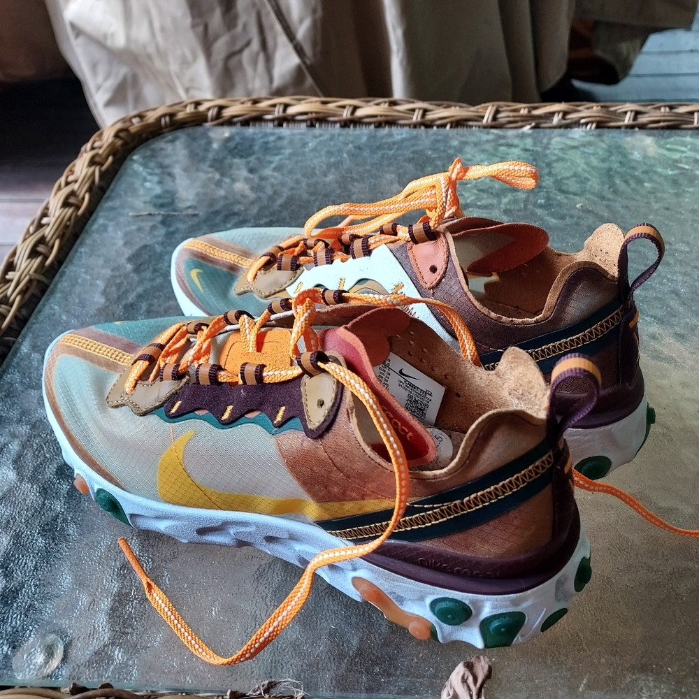 Nike Multicolor Sneakers with Orange and Brown Accents